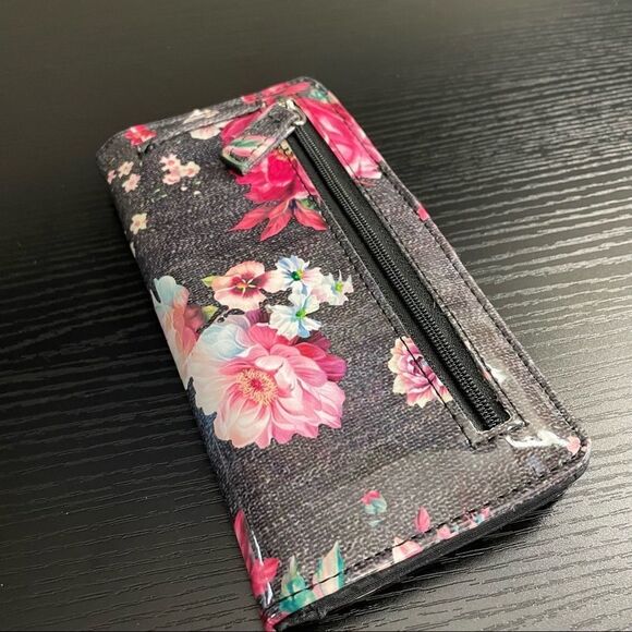 Floral Plastic Slim 12 Credit Card Inside Snap Wallet with Zip Change Pocket - Picture 4 of 11